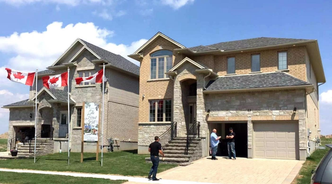 Subdivision model home